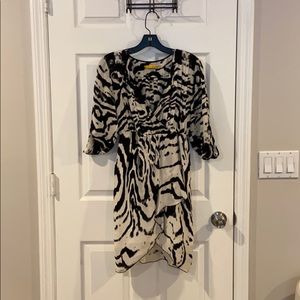 Alice + Olivia Black/ White Dress